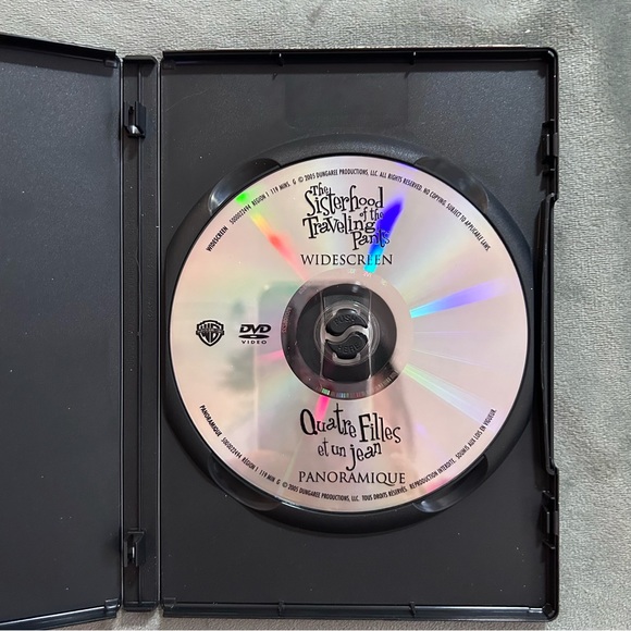 Sisterhood of the TRAVELING pants DVD - Picture 3 of 3